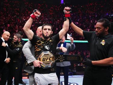 UFC 311:Махачев устанавливает новый рекорд после победы над Мойкано