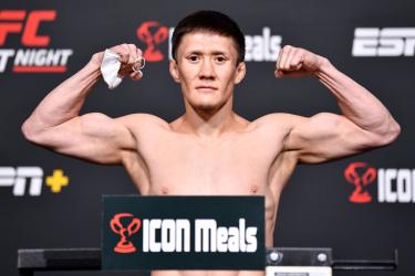 Первый казах  в титульном бое Oktagon: Жумагулов хочет вернуться в UFC