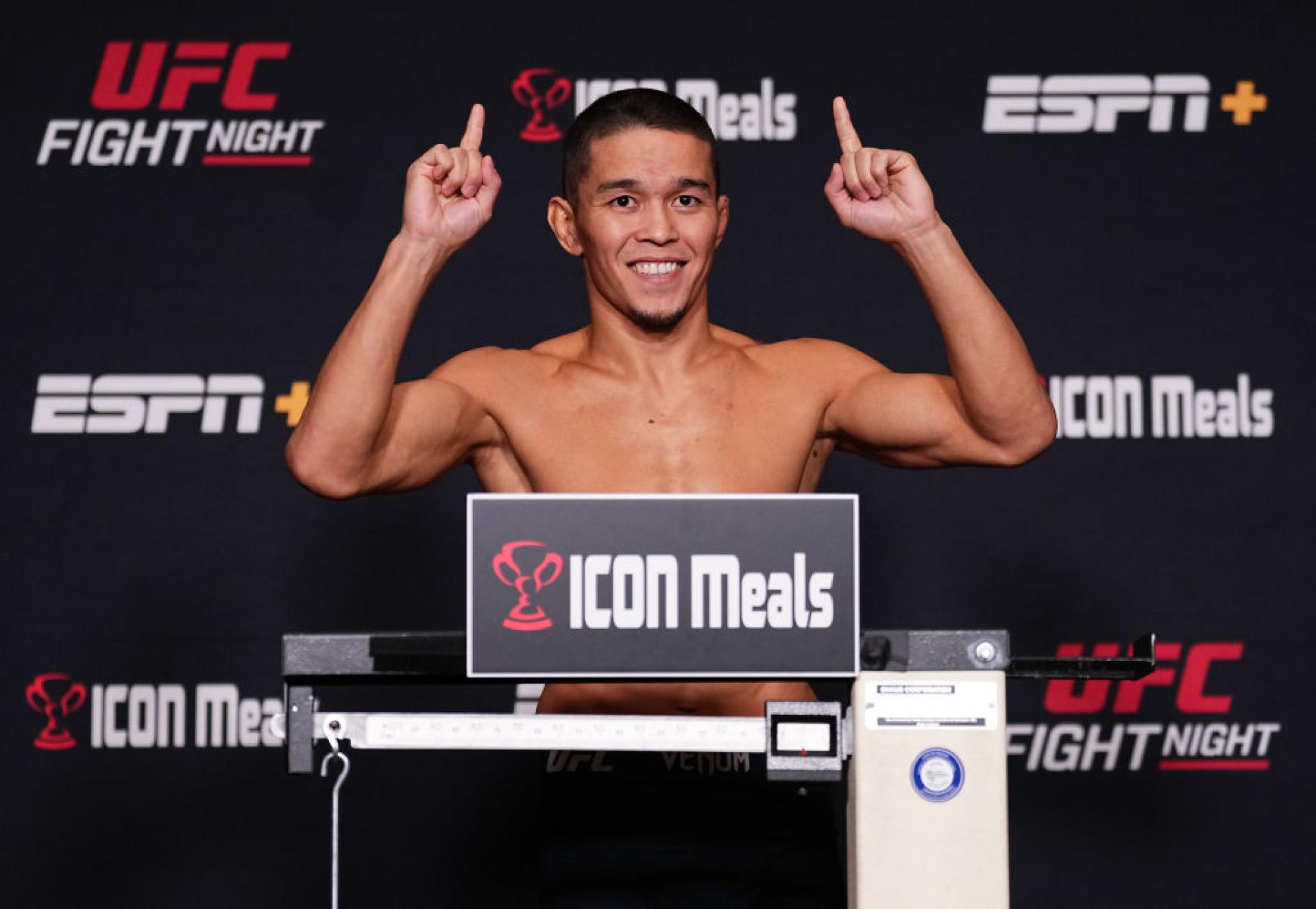Узбекистан отреагировал на бой с казахстанцем в UFC