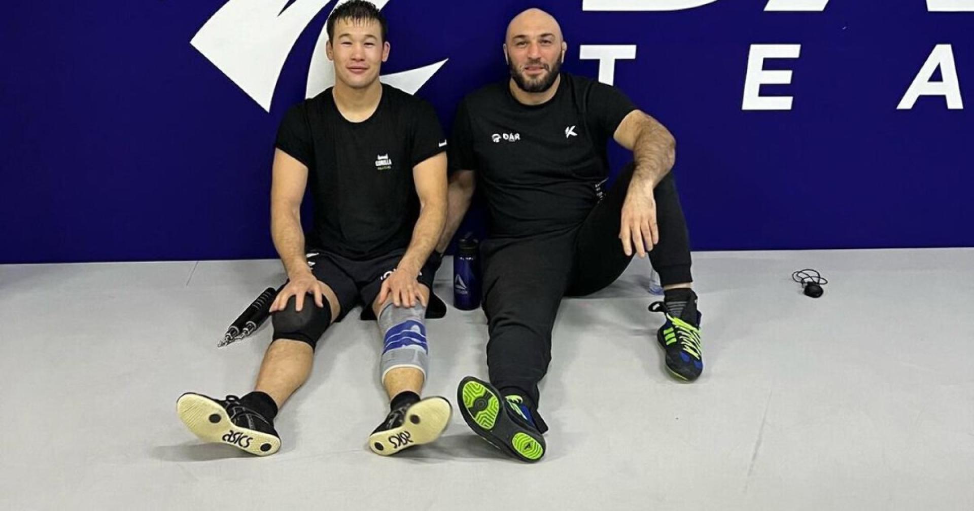 Тренер Рахмонова назвал дату его возвращения в UFC