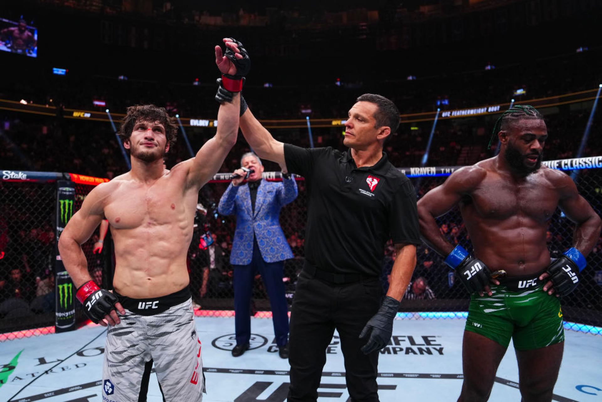 Евлоев получил претендентский бой с новичком UFC