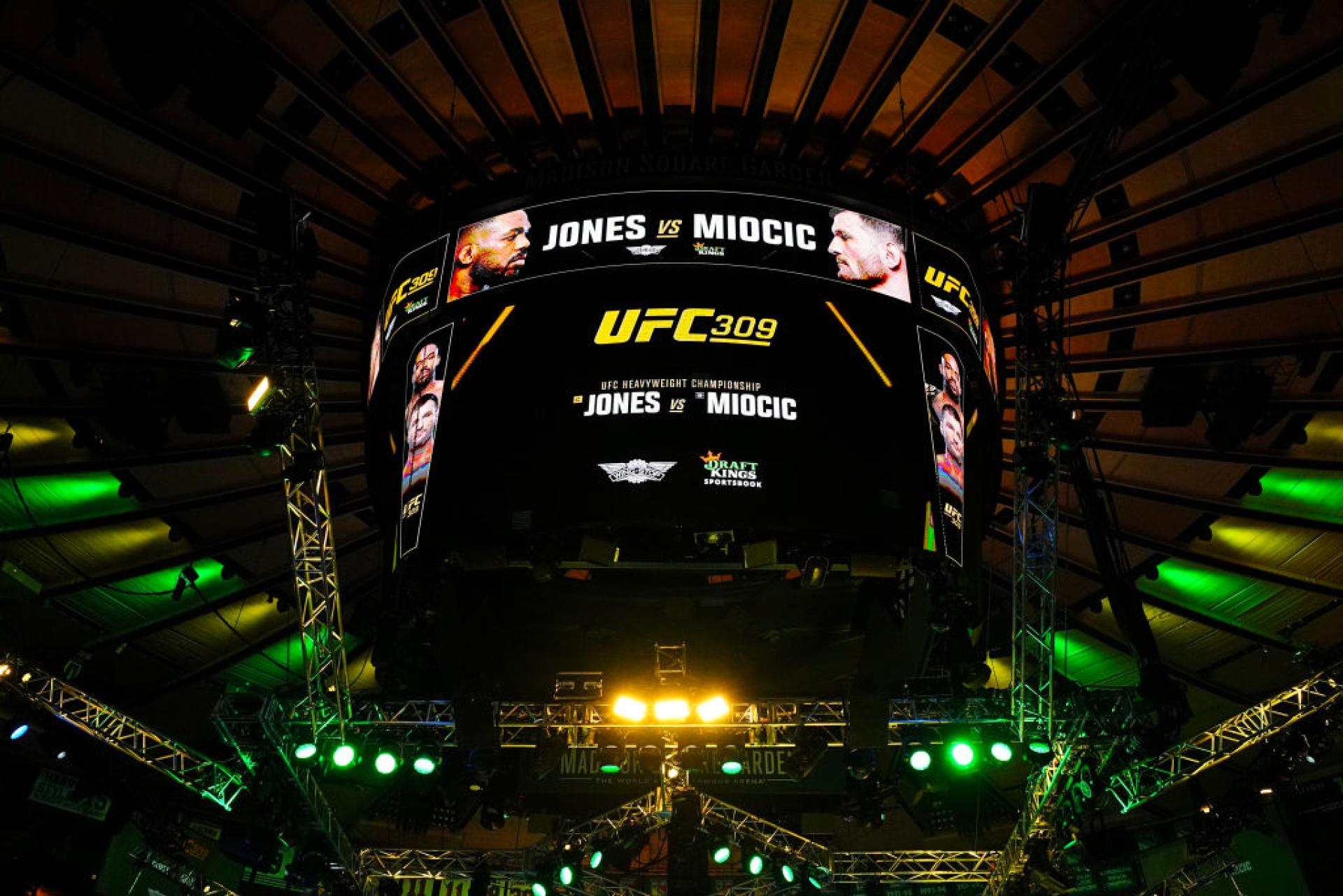 Названа дата когда UFC проведет вечер боев в Казахстане