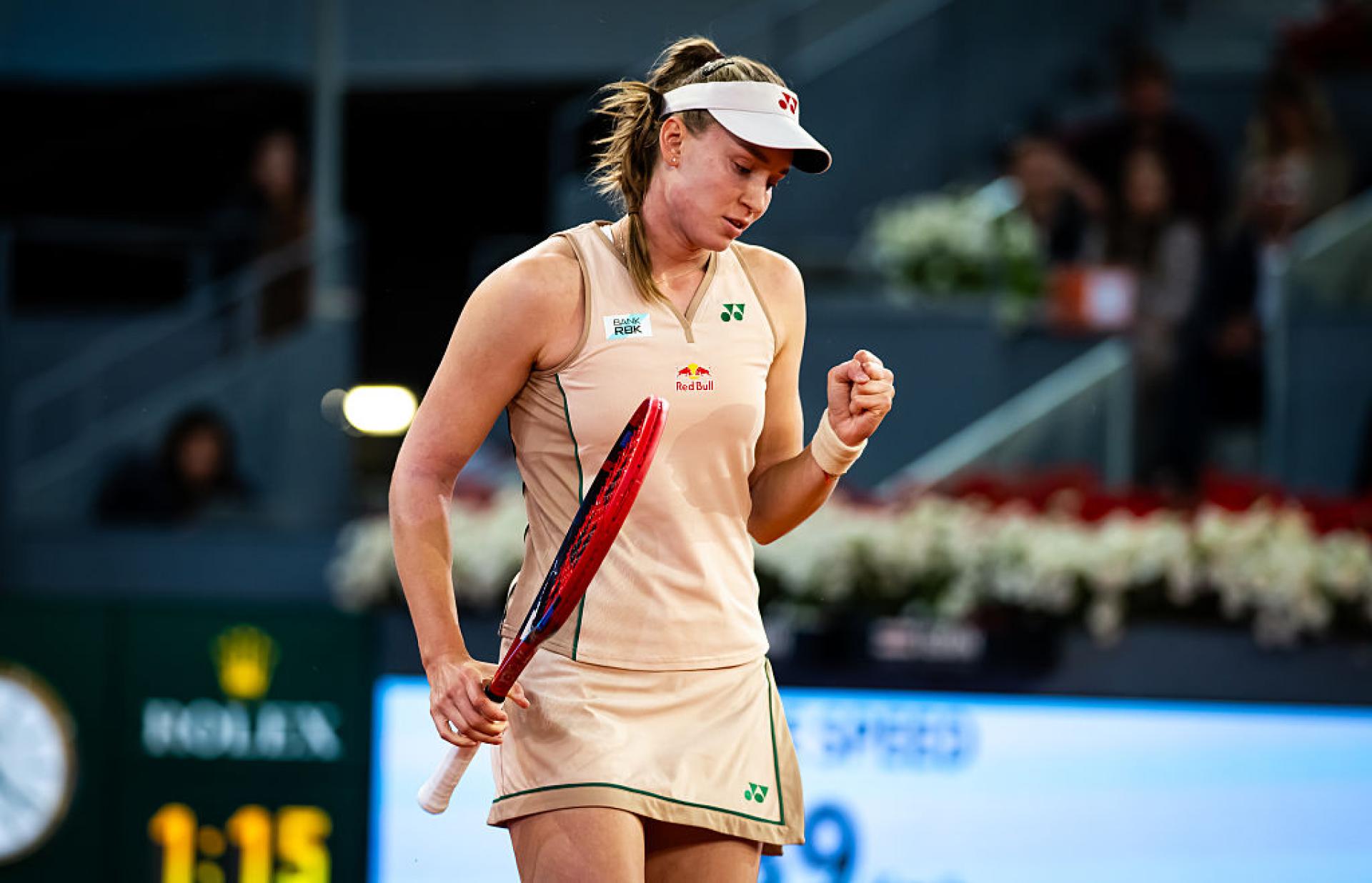 Рыбакина выиграла турнир WTA-500 после годичной паузы