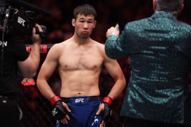 UFC сомневается в целесообразности боя Рахмонова