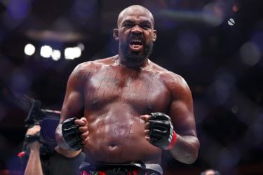 150 тысяч болельщиков требуют отстранить Джона Джонса от титула UFC