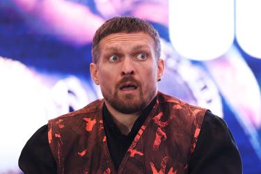 Чемпион мира по боксу бросил вызов Дональду Трампу