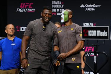 Неожиданное возвращение Нганну на арену UFC