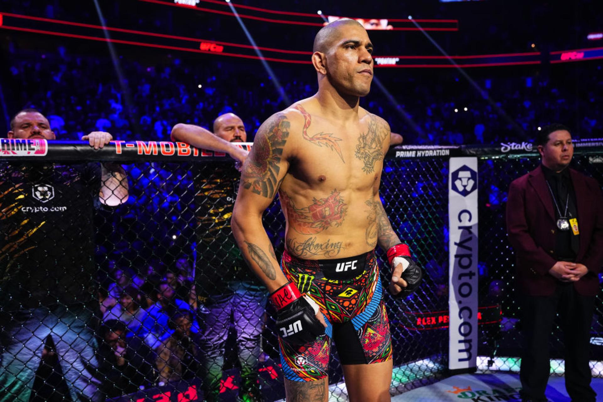 Алекс Перейра может перейти в тяжёлый вес UFC