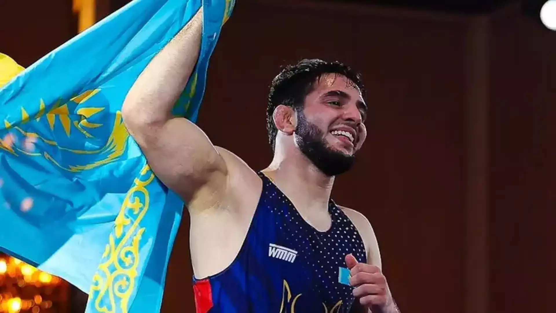 Казахстан завоевал золото на чемпионате Азии по борьбе