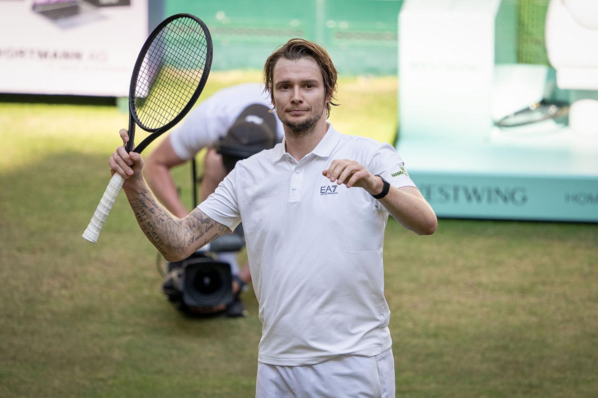 Бублик вышел в полуфинал турнира ATP-500 в Галле