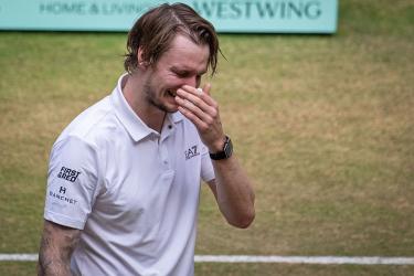 Казахстанский теннисист рыдал от счастья: Бублик выиграл финал ATP 500