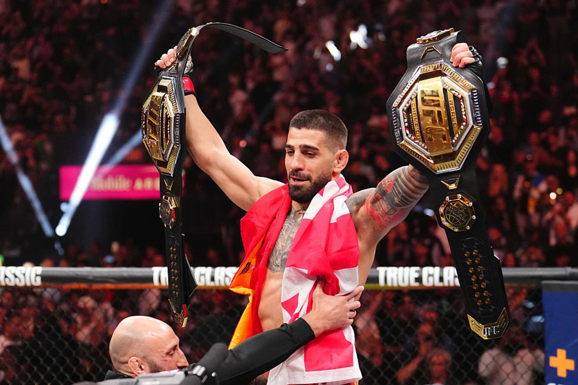 Топурия сместил Махачева с вершины рейтингов UFC
