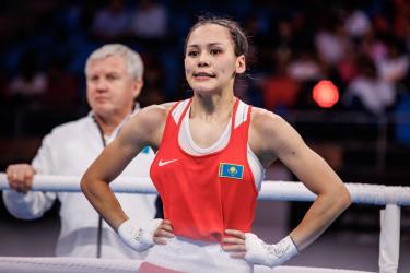 Чемпионка мира из Казахстана уничтожила соперницу из США