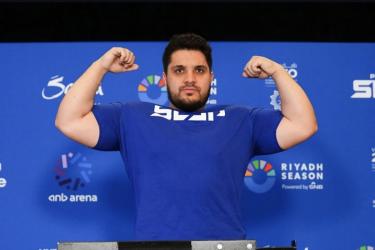 Найманбаев успешно прошёл взвешивание перед боем на Power Slap 14