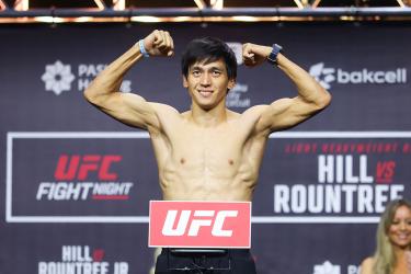 Азат Максум узнал имя соперника на турнир UFC 321 в Абу-Даби