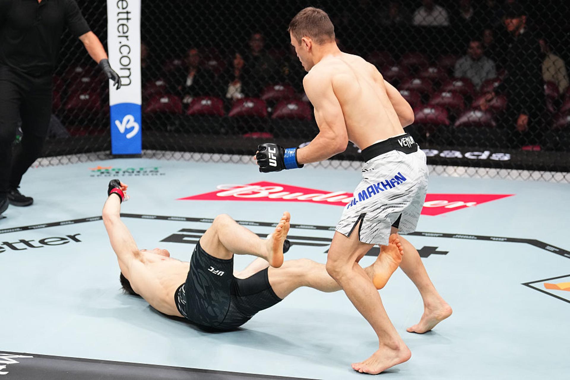Казахстанца назвали мощнейшим нокаутером UFC
