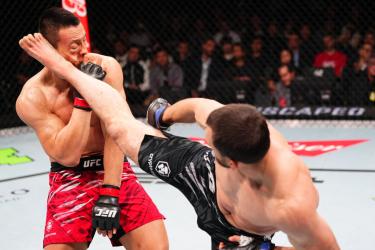 Нокаут за 42 секунды от 41-летнего бойца шокировал фанатов UFC