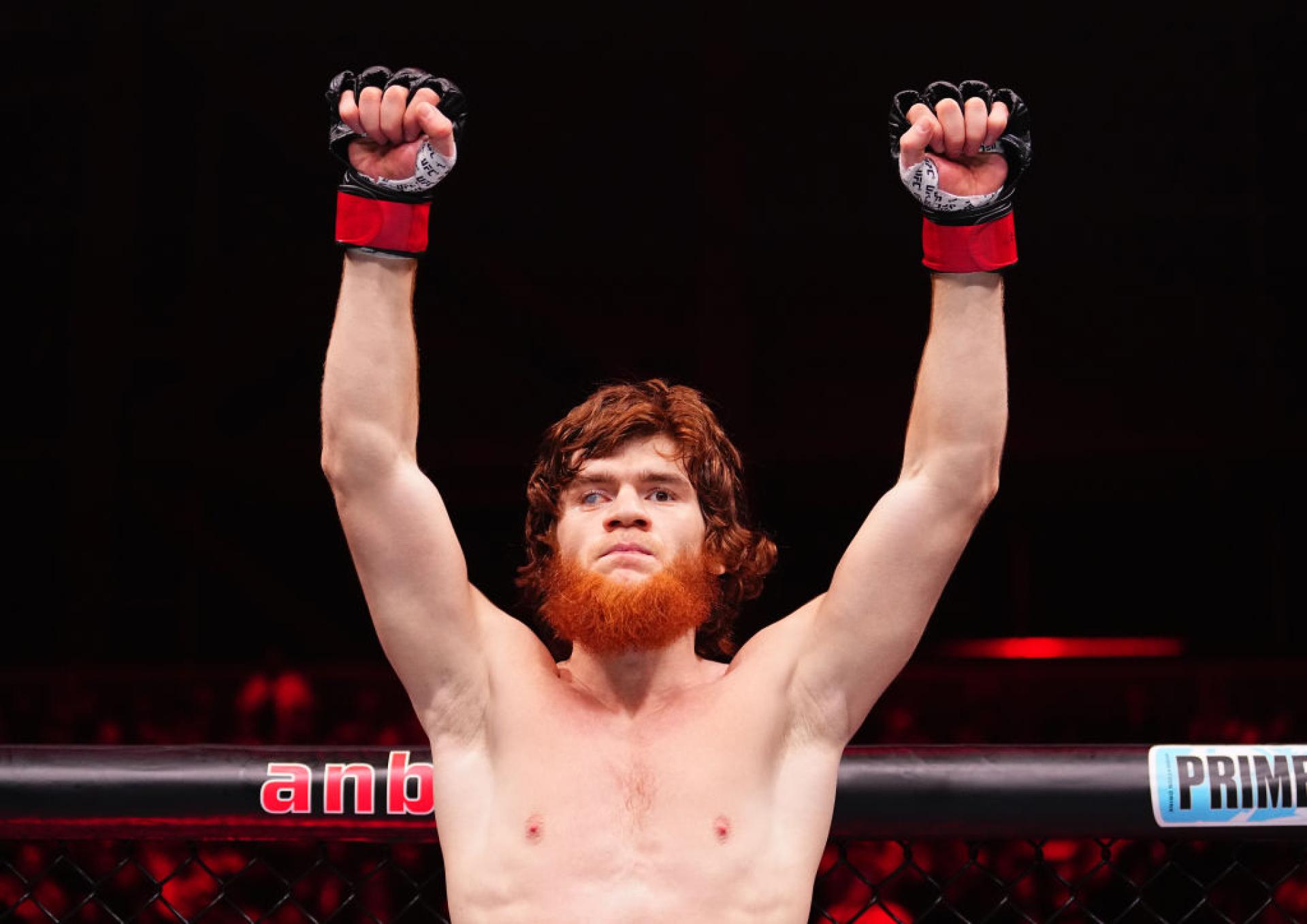 Шара Буллет вернулся на тропу побед в UFC: россиянен разгромил Баррио