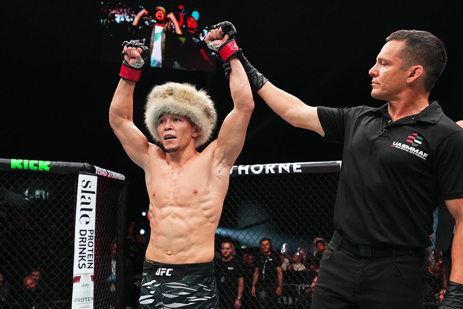 Асу Алмабаев планирует бороться за пояс UFC