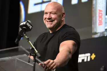 Казахстанец на шоу UFC поразил Дану Уайта и заслужил уважение Кормье