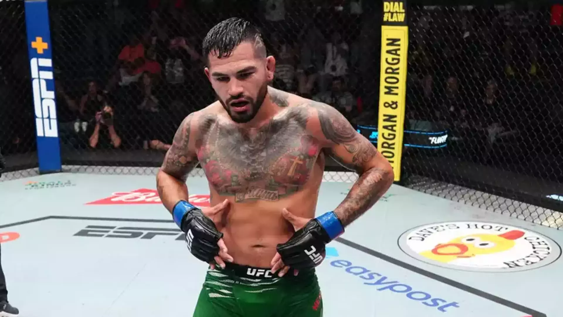 Энтони Эрнандес задушил Долидзе в главаном бою UFC. Победитель сорвал бонус в 50 тысяч долларов
