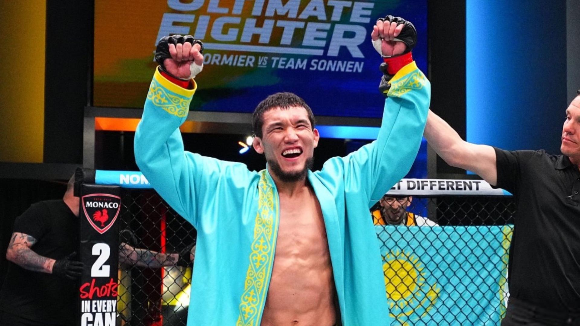 Алиби Идирис в числе непобеждённых участников UFC 319