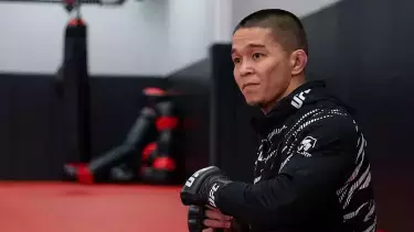 Экс-претендент на титул UFC бросил вызов Асу Алмабаеву