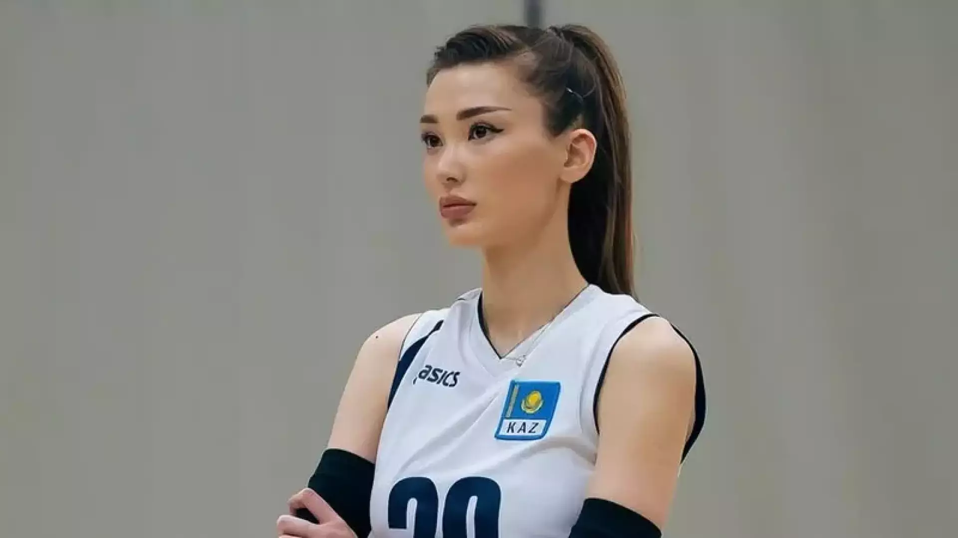 "Самая красивая волейболистка" официально вернулась в чемпионат Казахстана