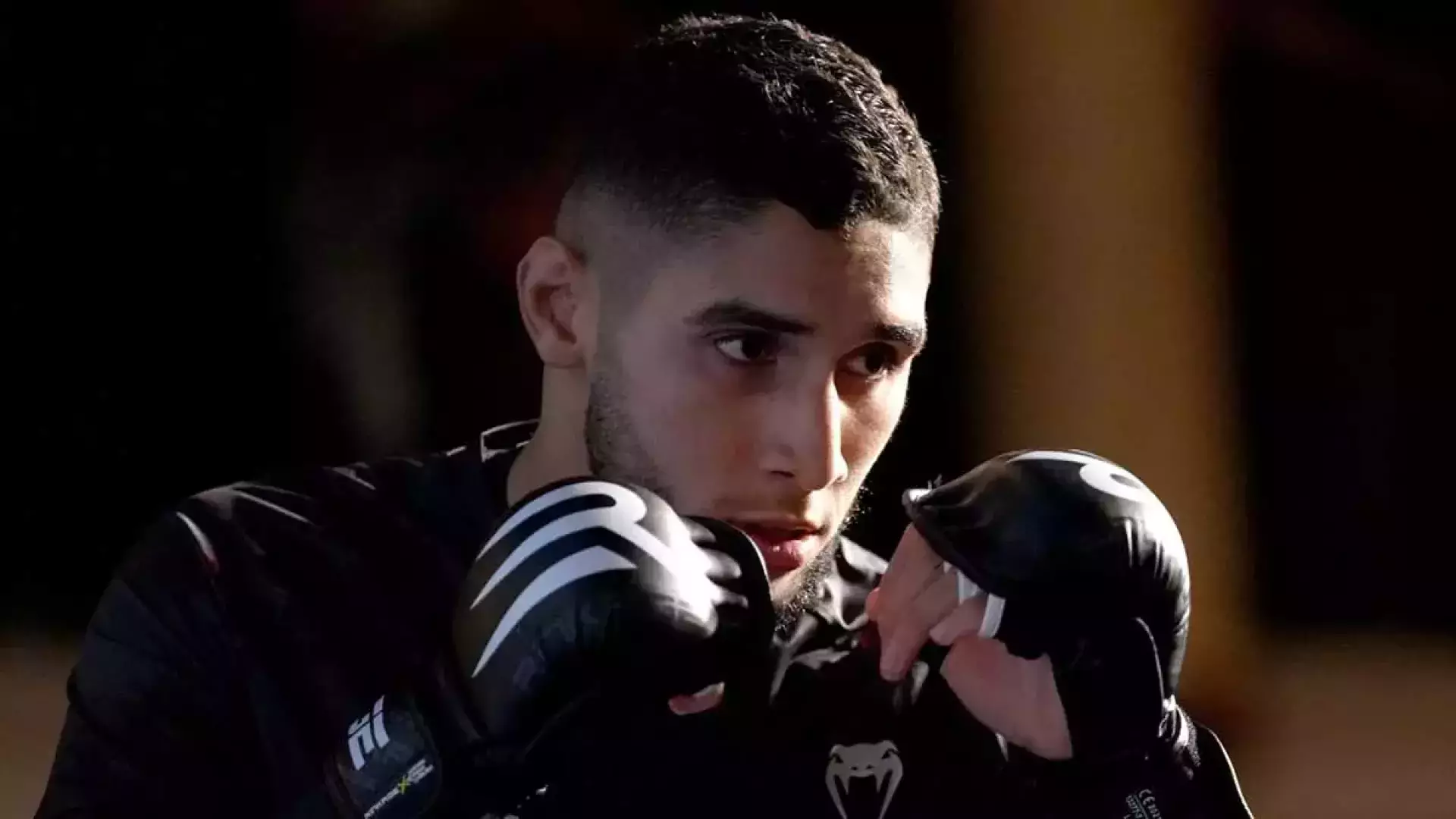 UFC в Париже лишился боя из основного карда