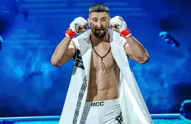 Казахский полусредневес проведёт бой с бразильцем на турнире MMA
