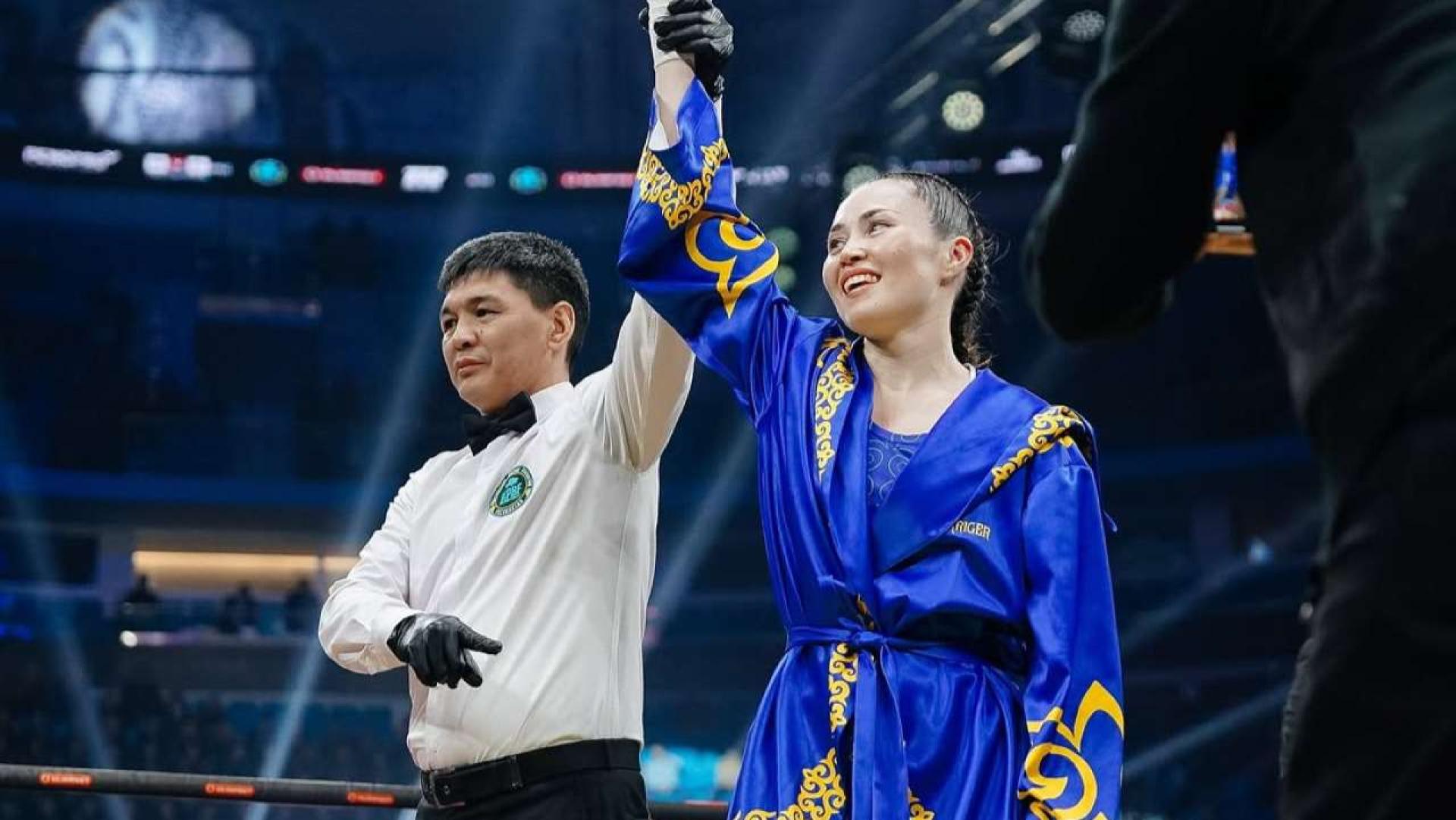 Балауса Муздиман взяла чемпионский пояс после досрочной победы в Алматы