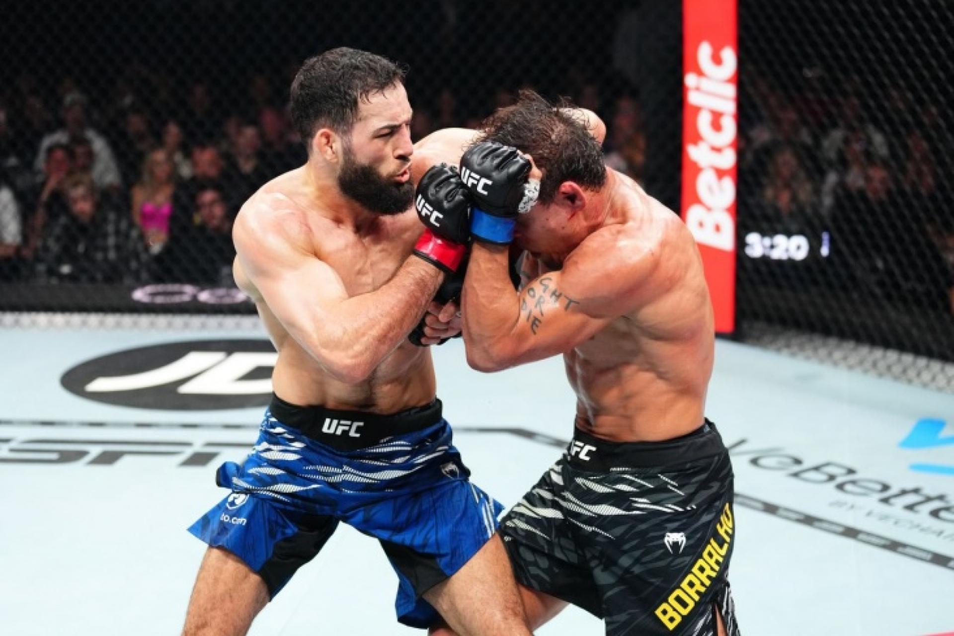 Имавов одолел Борральо в главною UFC в Париже и потребовал бой с Чимаевым