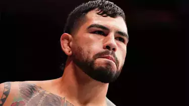 В UFC отменили главный бой октября