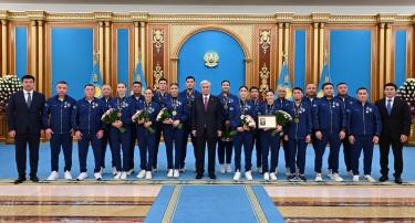 Президент наградил чемпионов и призёров мира по боксу