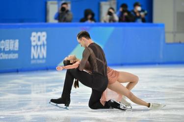 Фигуристы из Казахстана начали борьбу за Олимиаду-2026
