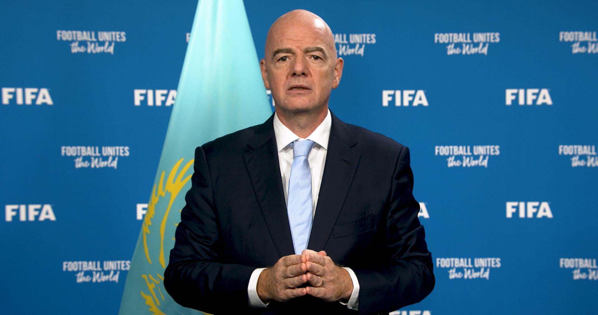 Президент ФИФА назвал Казахстан футбольной державой