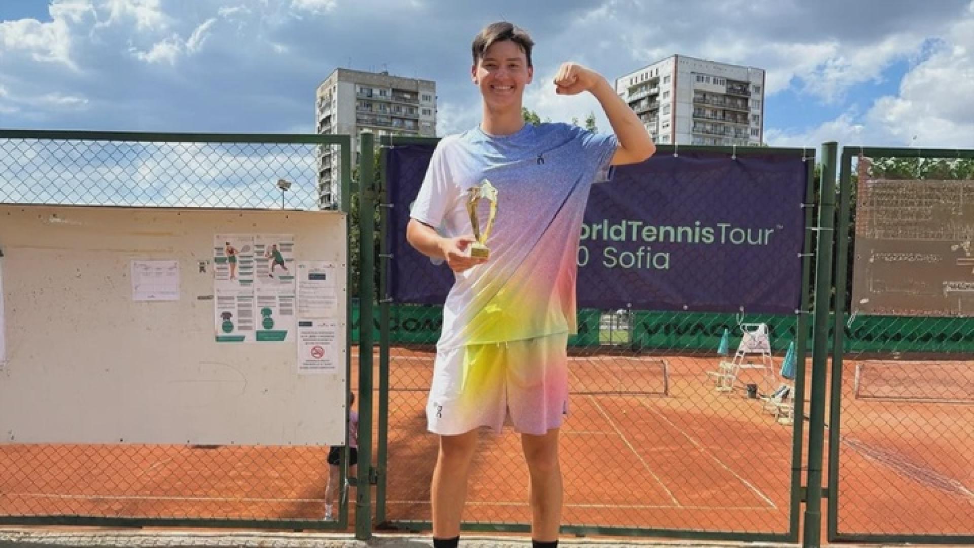 Казахстанец завоевал парный трофей на юниорском турнире ITF в Латвии