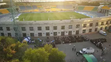 Полиция разогнала болельщиков у стадиона перед тренировкой «Реала»