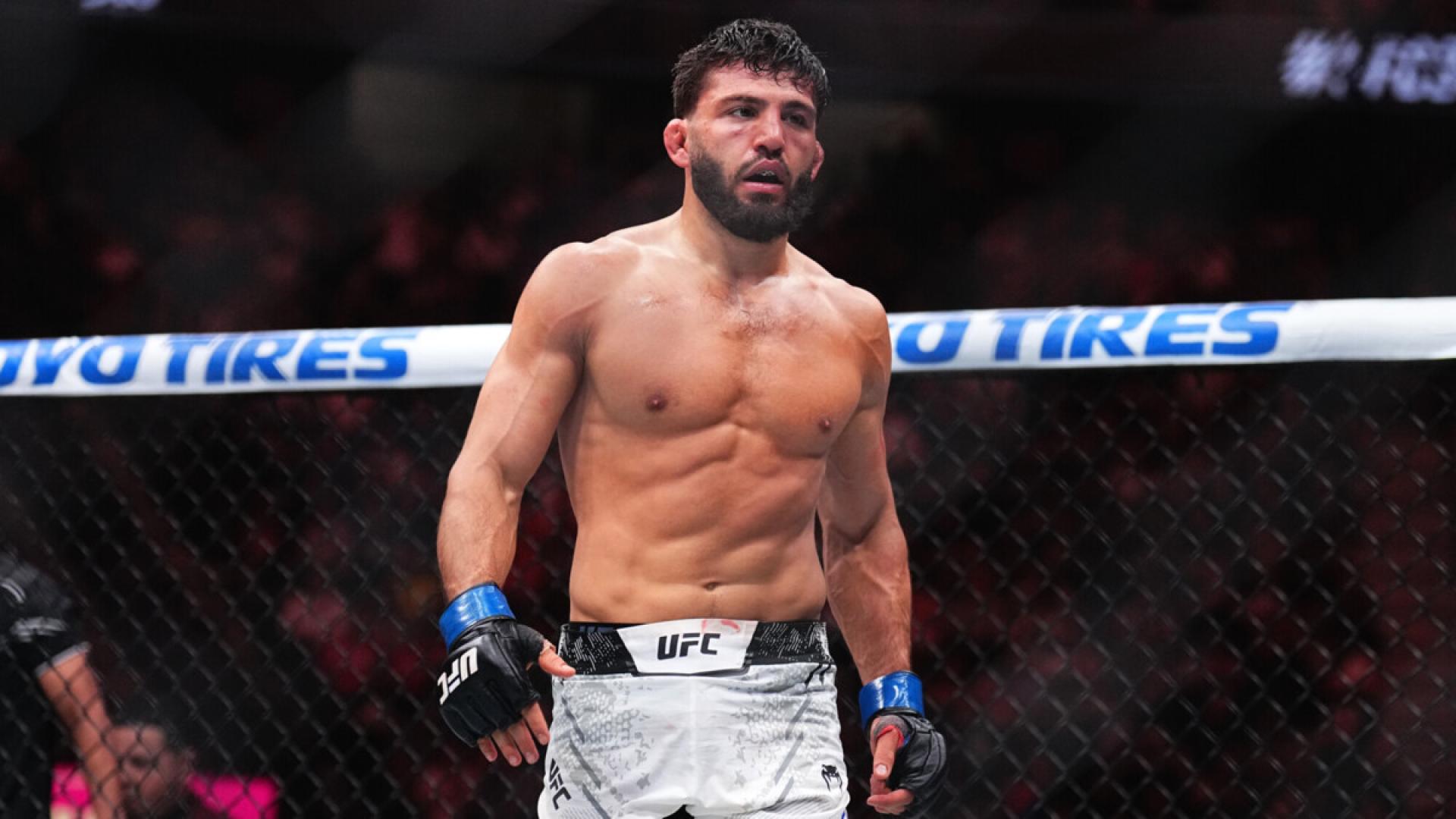 UFC впервые приедет в Катар: Царукян выйдет против Хукера