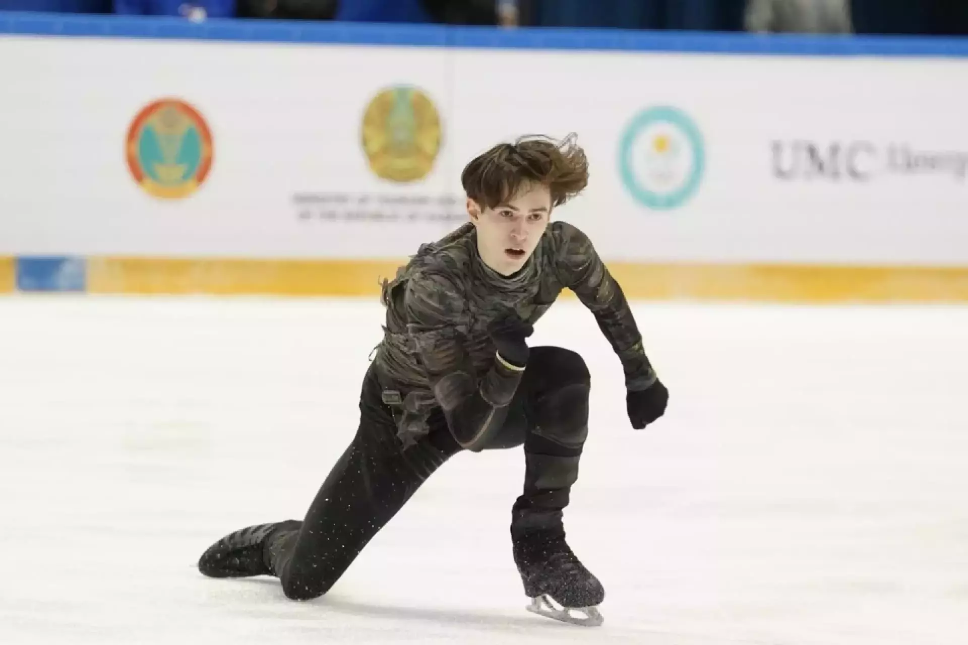 Шайдоров выиграл короткую программу у мужчин в Алматы