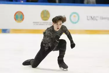 Шайдоров выиграл короткую программу у мужчин в Алматы