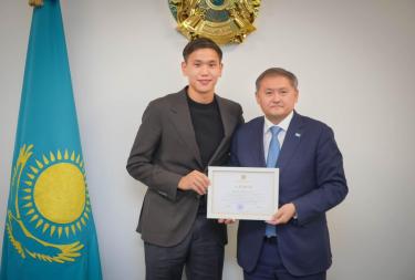Шерхан Калмурза стал обладателем ректорского образовательного гранта в Академии спорта