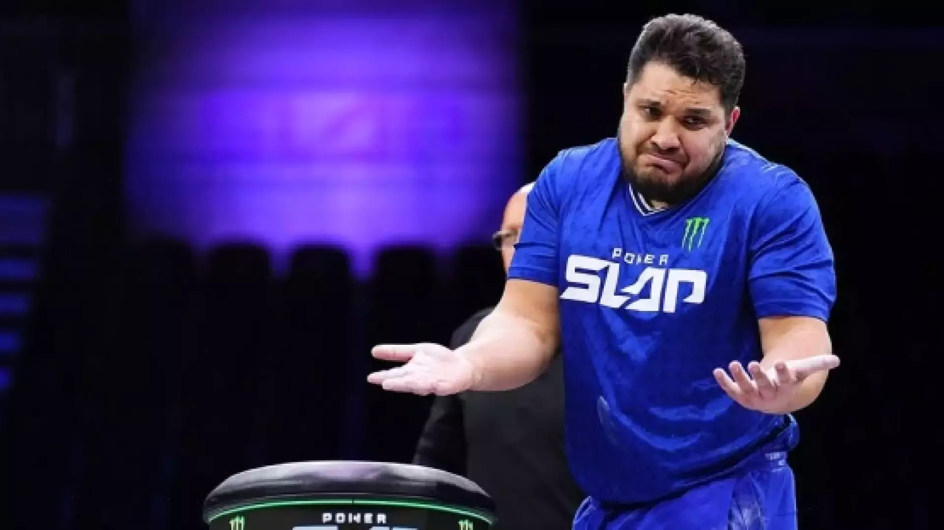 Закир Найманбаев проведет бой с первым номером Power Slap