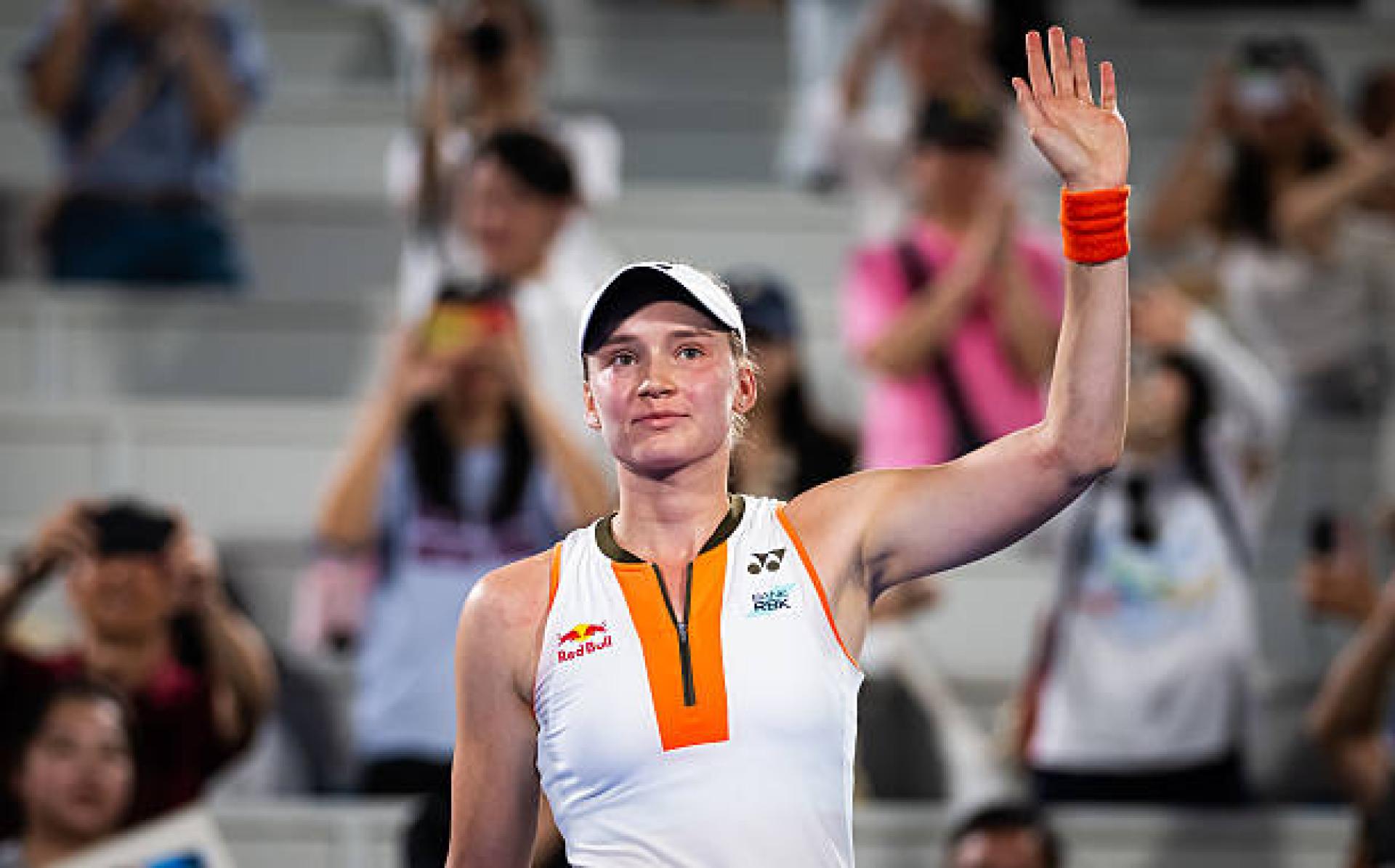 Рыбакина в полуфинале WTA 500 сразится с главной конкуренткой за Итоговый турнир
