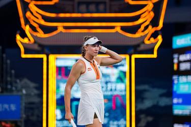 Рыбакина разгромила Паолини и вышла в финал турнира WTA 500 в Китае