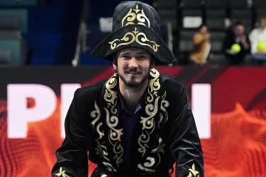 Медведев выиграл турнир «Almaty Open» и взял первый титул за два года