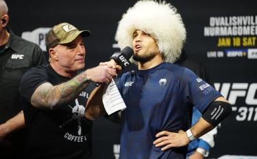 Нурмагомедов не сдержался после шутки Топурии про овец и Махачева