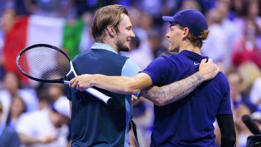 Бублик уступил Синнеру в Вене, но сохраняет шанс на Итоговый турнир ATP