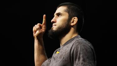 Махачев готов к бою с Топурией на турнире в Белом доме