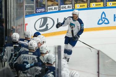 «Барыс» уступил «Нефтехимику» в стартовом матче выездной серии